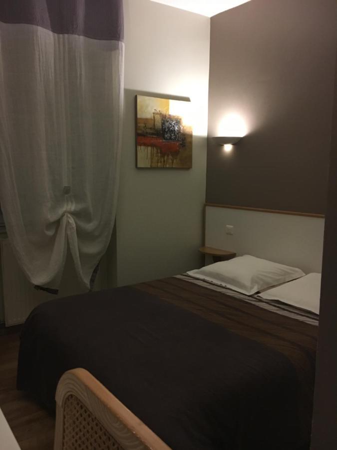 Hotel Du Centre 格尼翁 外观 照片