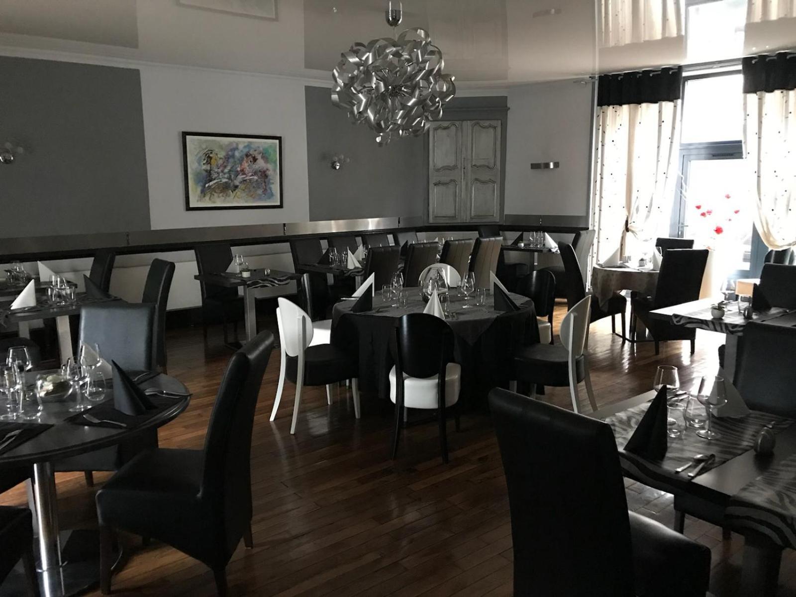 Hotel Du Centre 格尼翁 外观 照片